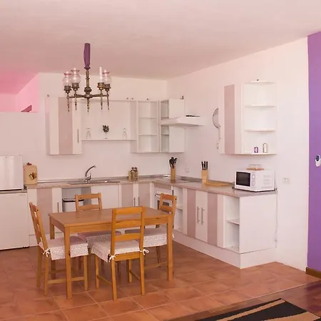 Casa Mayor *